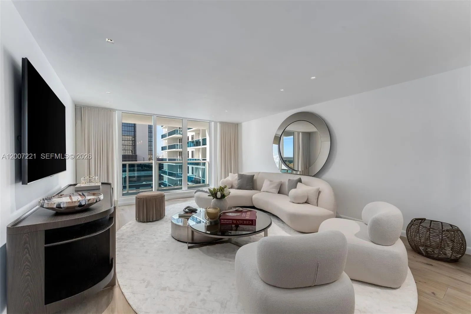 2301 Collins Ave # 902, Miami Beach FL 33139