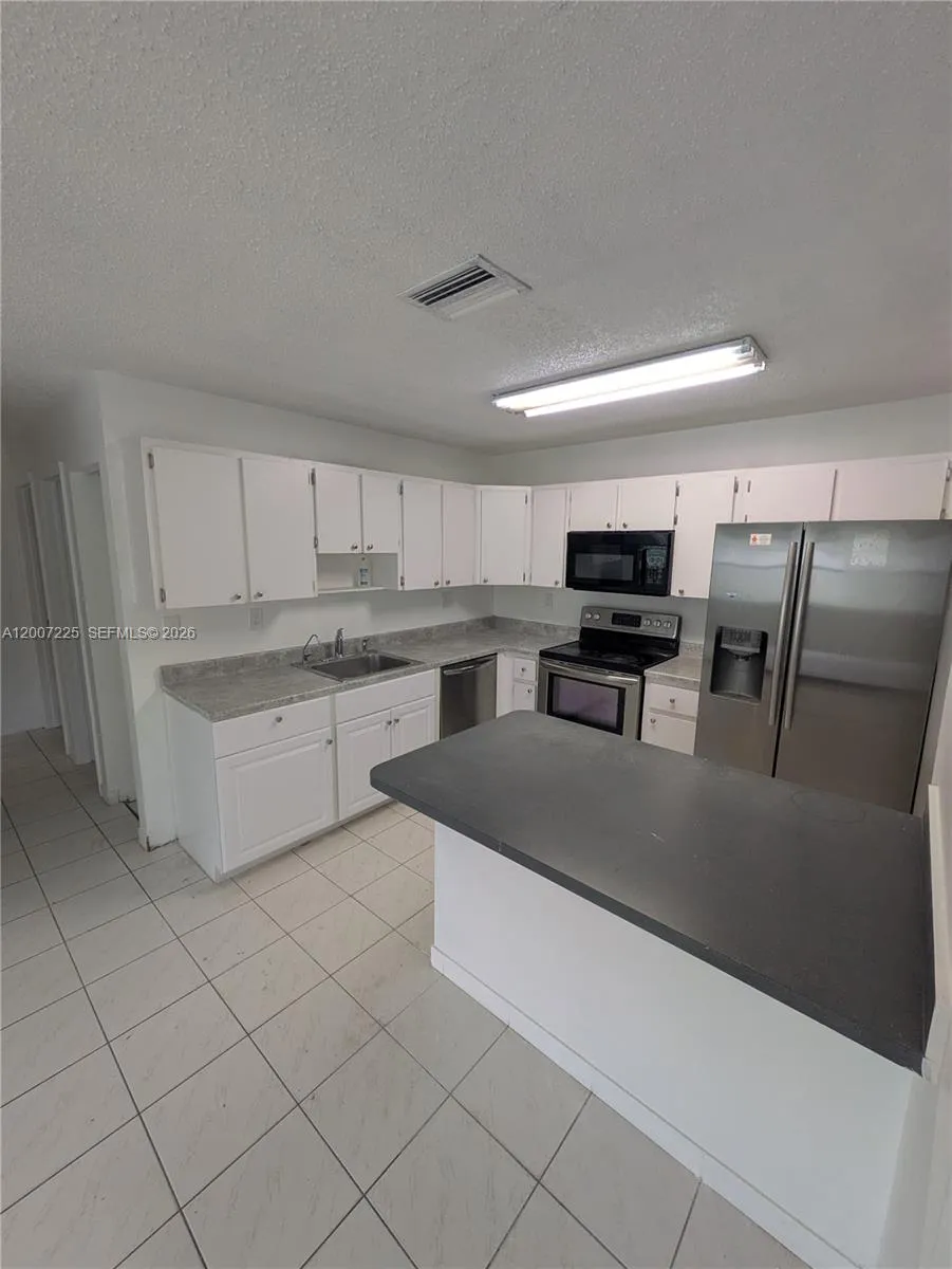 8033 NW 41st Ct # 0, Sunrise FL 33351