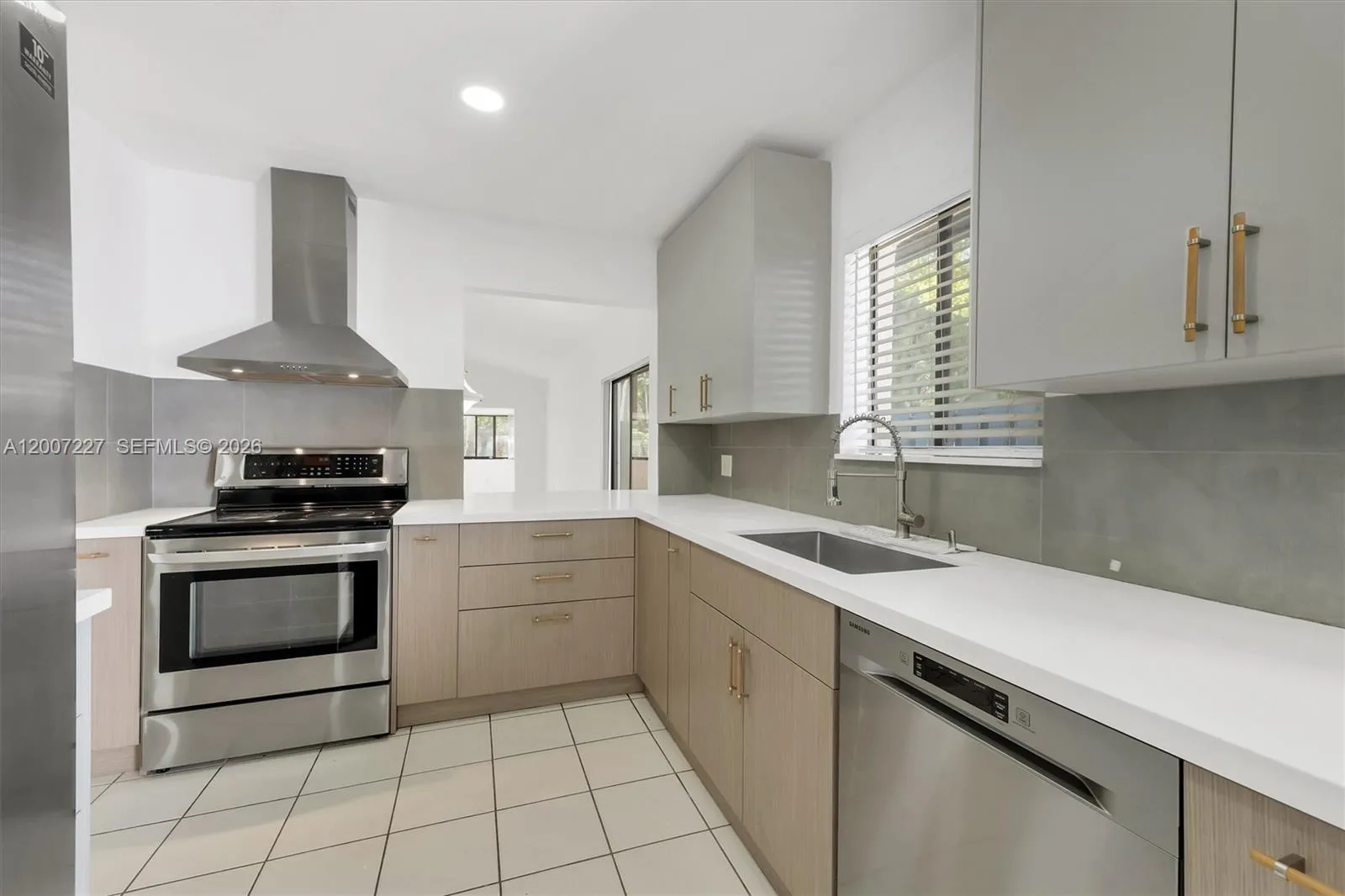 380 Fairway Cir # 46, Weston FL 33326