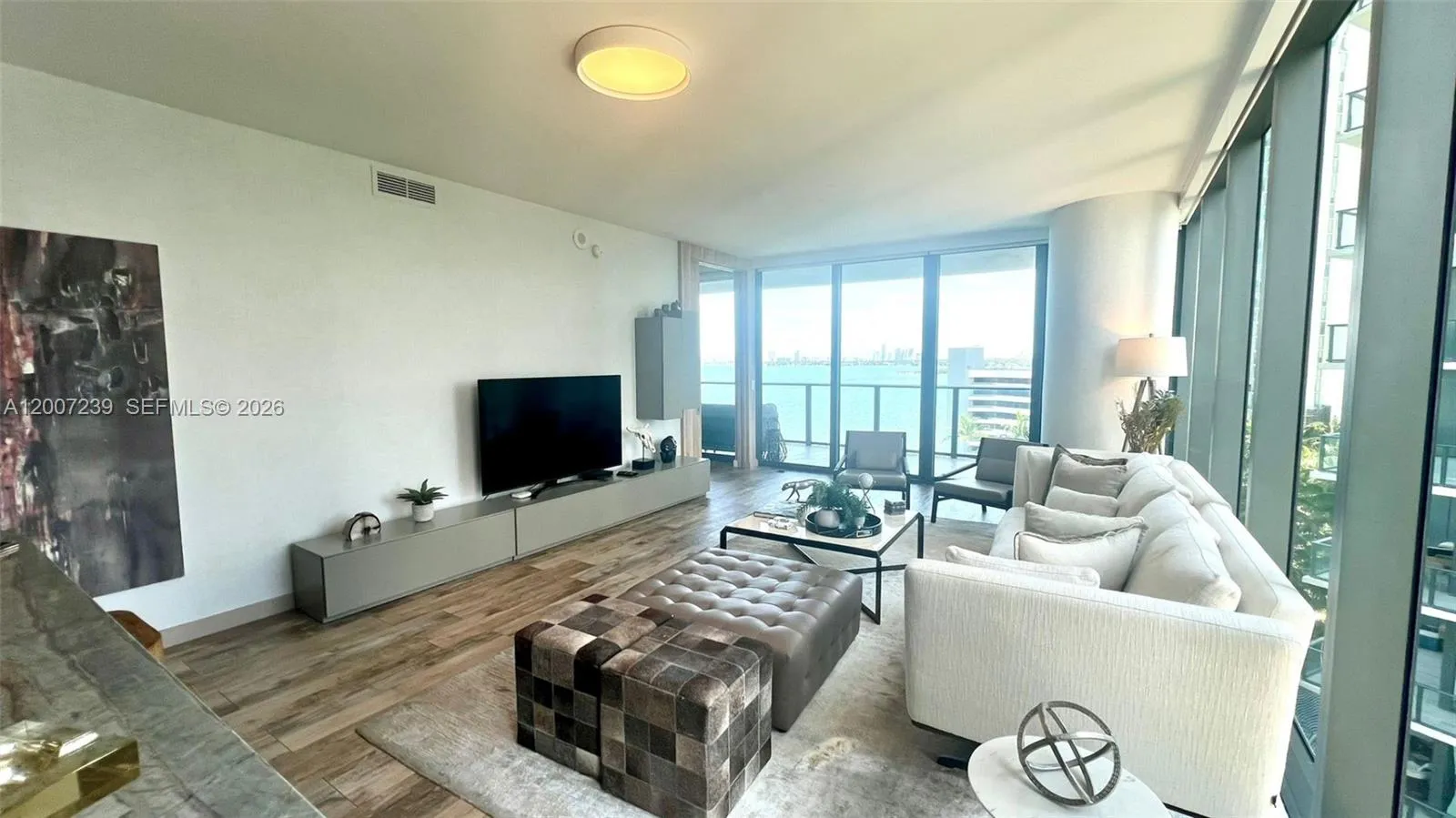 650 NE 32nd St # 1001, Miami FL 33137