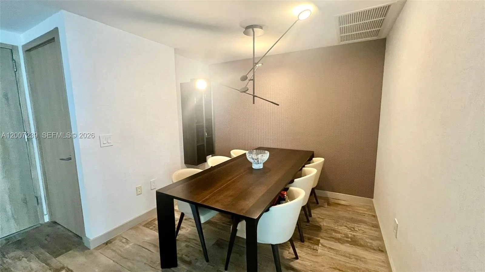 650 NE 32nd St # 1001, Miami FL 33137