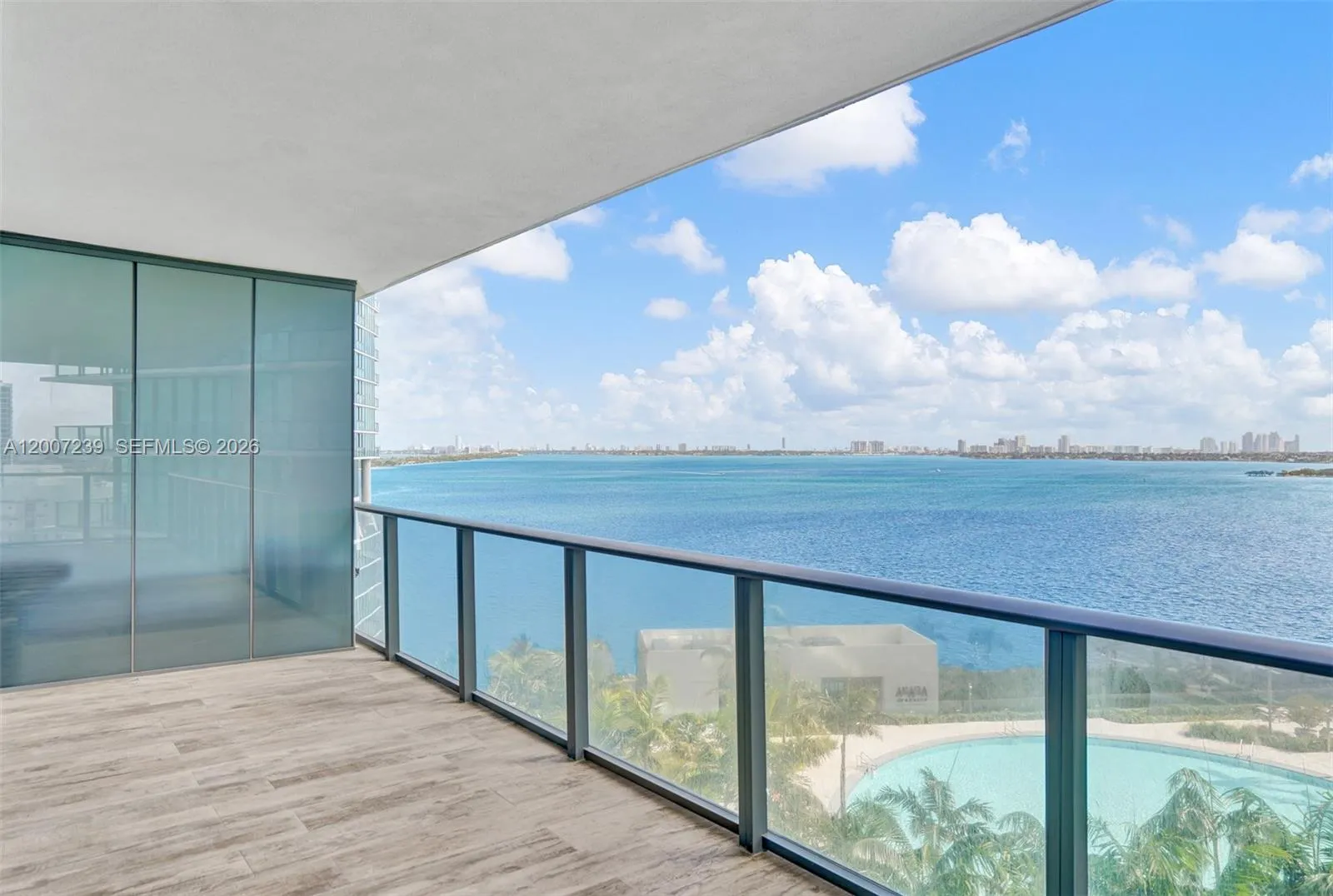 650 NE 32nd St # 1001, Miami FL 33137