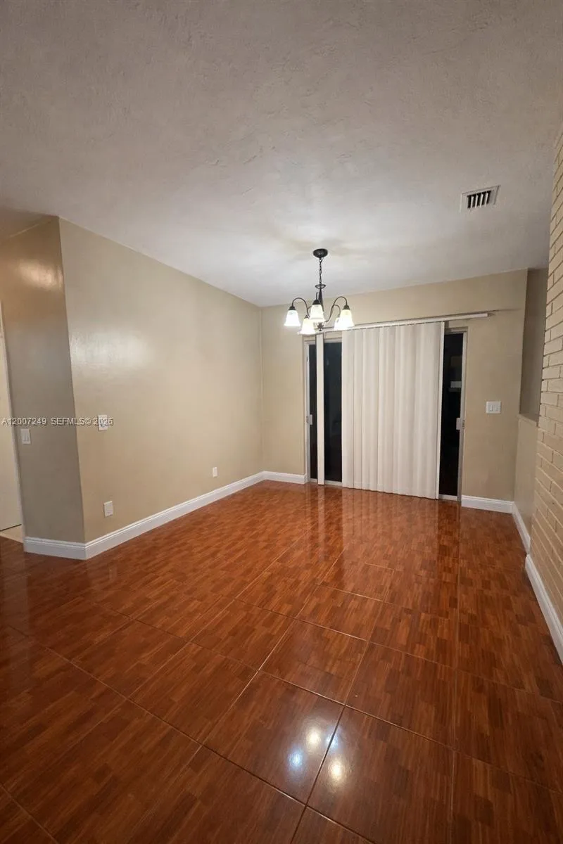 2724 Acapulco Dr, Miramar FL 33023
