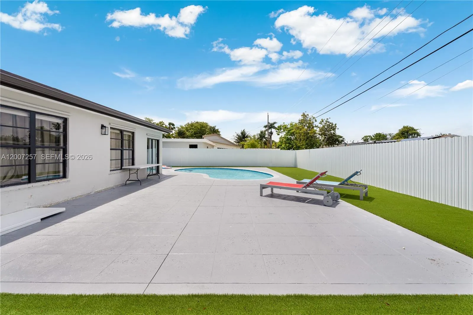 7051 Tyler St, Hollywood FL 33024