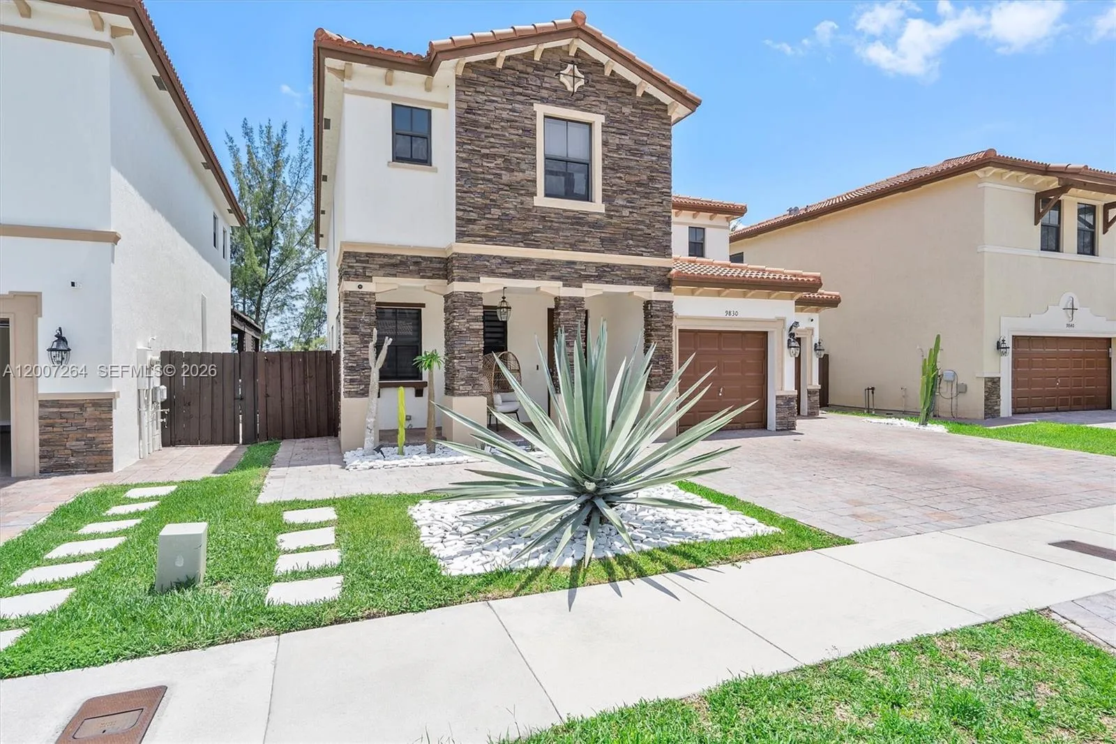 9830 NW 86 TER, Doral FL 33178