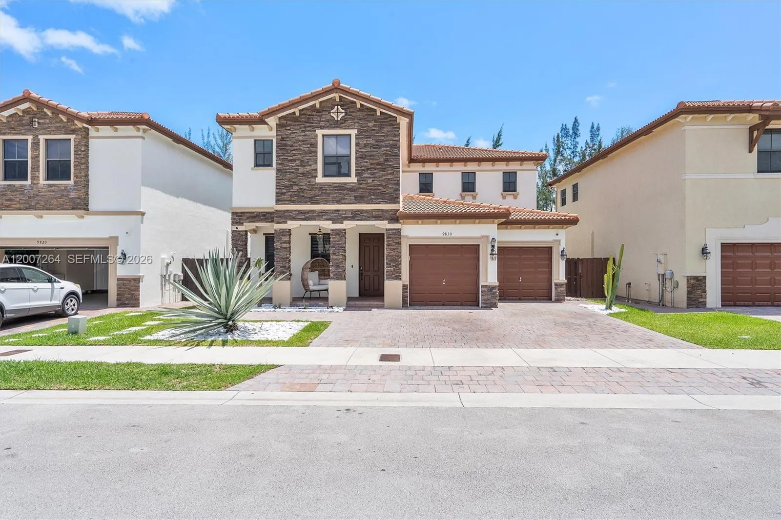 9830 NW 86 TER, Doral FL 33178