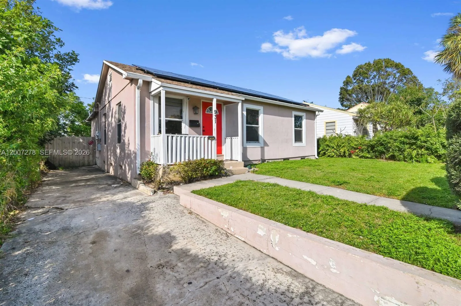 931 35th St, West Palm Beach FL 33407