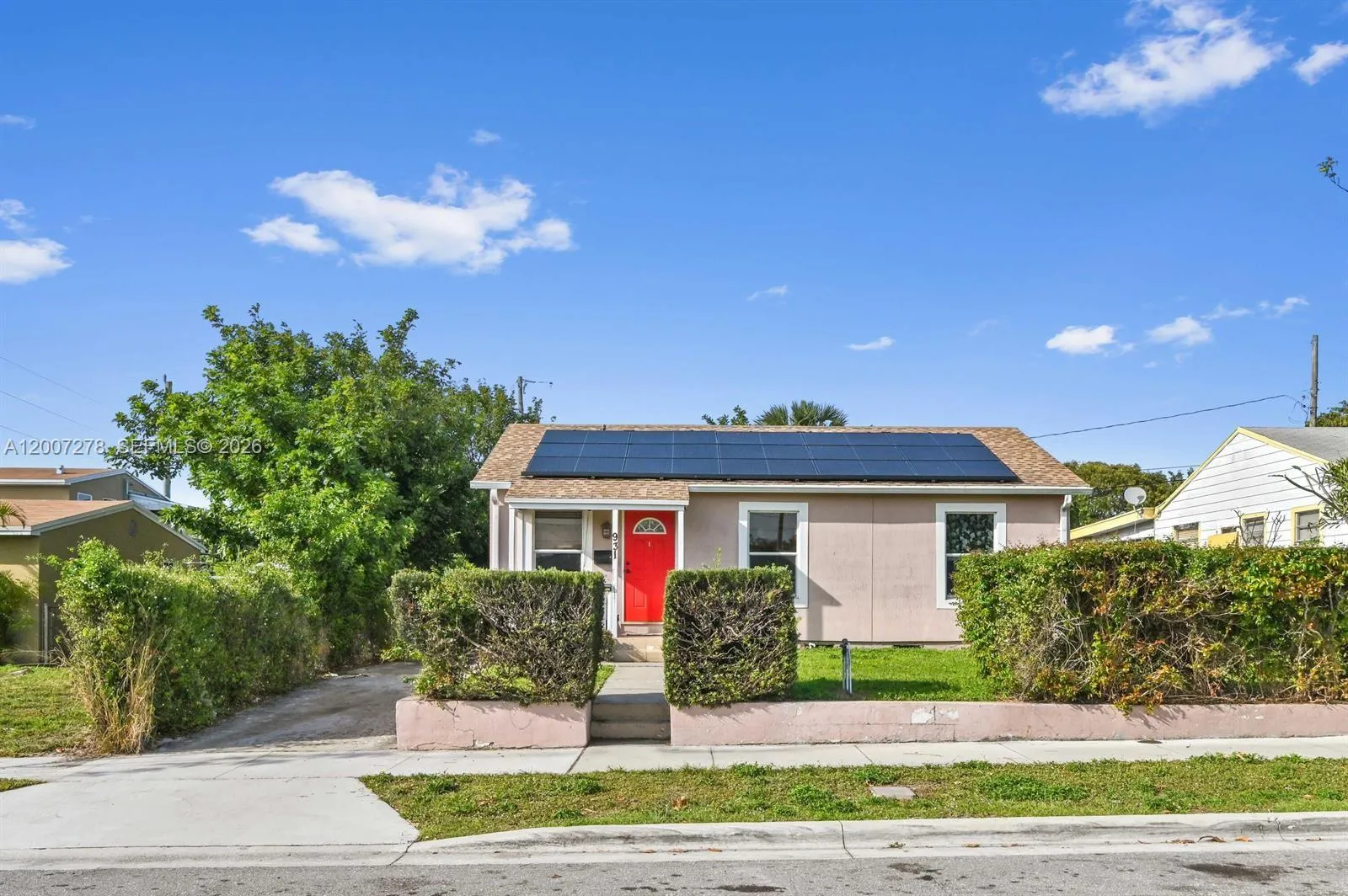 931 35th St, West Palm Beach FL 33407