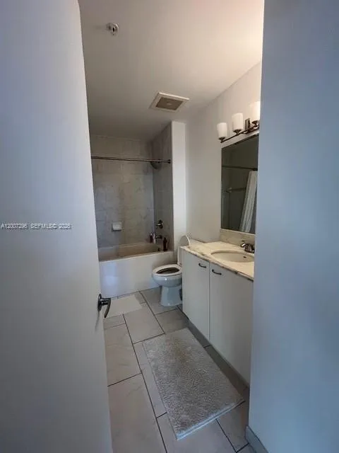 133 NE 2nd Ave # 1112, Miami FL 33132