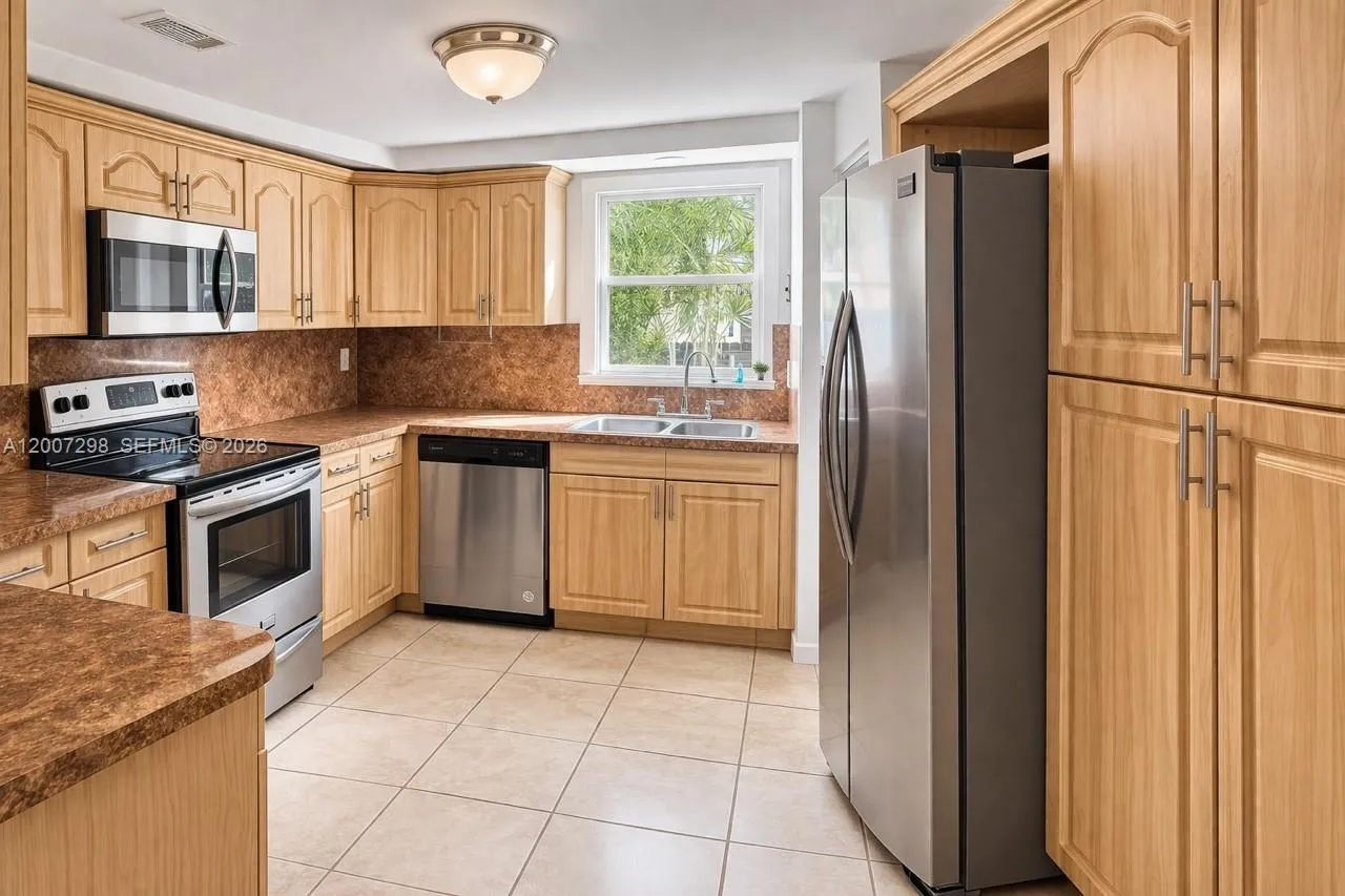 6713 SW 112th Ct # 0, Miami FL 33173