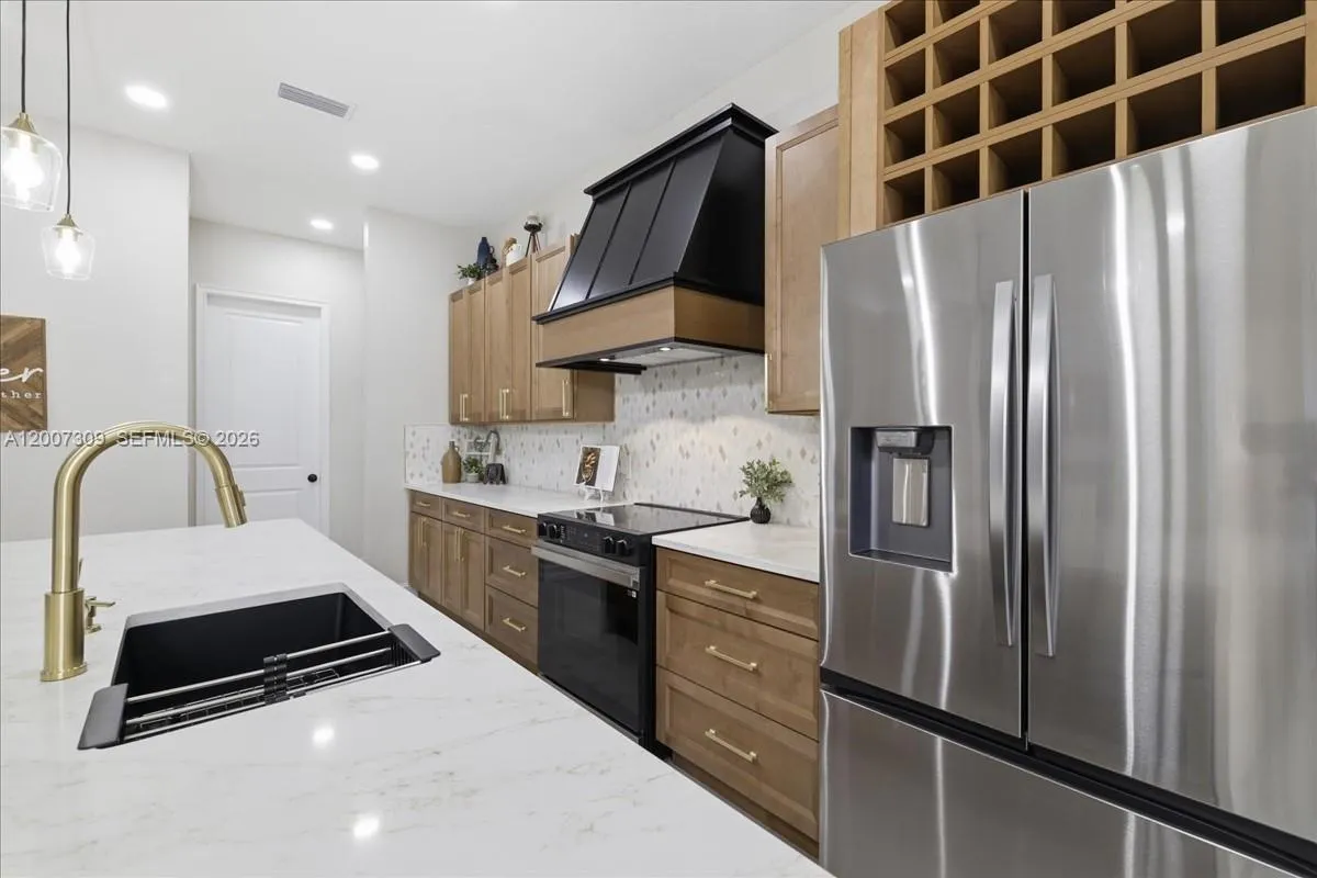 810 Sentinela Blvd, Lehigh Acres FL 33974