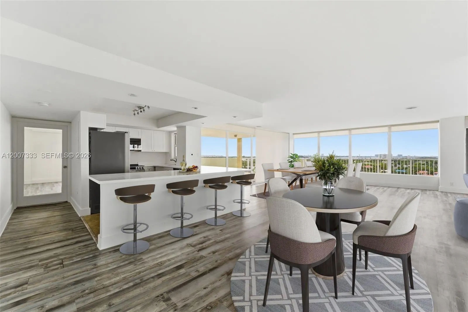 2000 NE 135th St PH, North Miami FL 33181