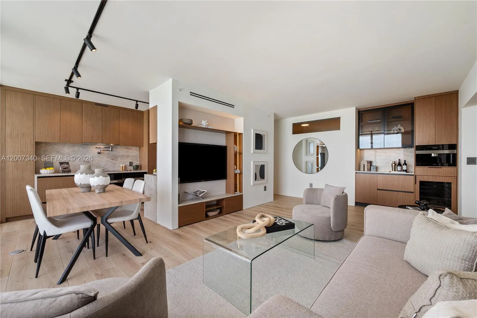 6365 Collins Ave # 3904, Miami Beach FL 33141