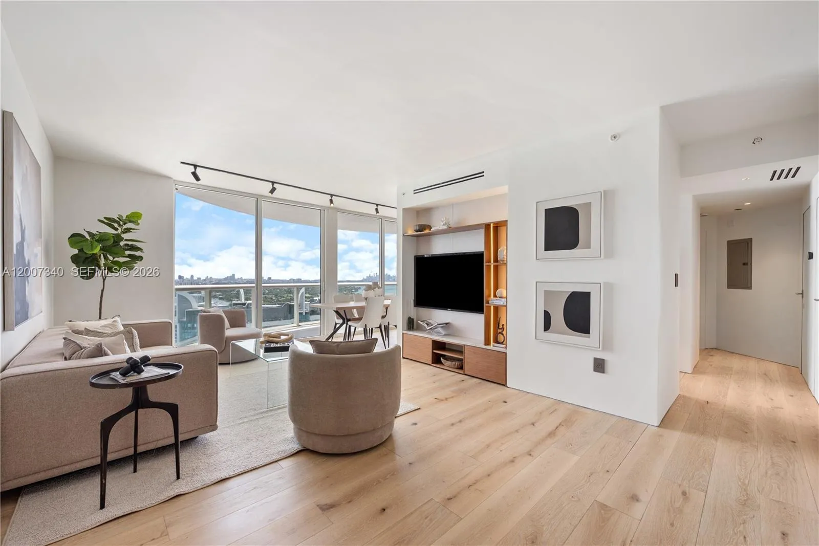 6365 Collins Ave # 3904, Miami Beach FL 33141