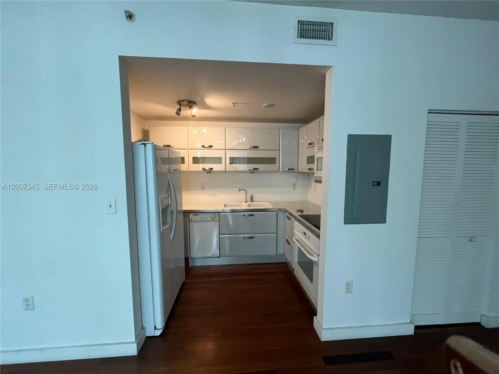 6580 INDIAN CREEK DR # 511, Miami Beach FL 33141