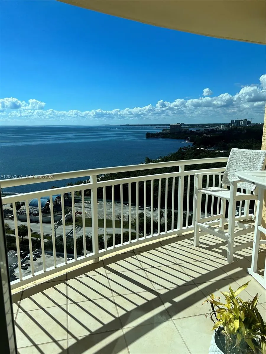 2475 Brickell Ave # 2207, Miami FL 33129