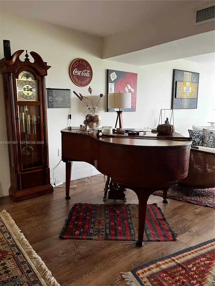 1518 Whitehall Dr # 104, Davie FL 33324