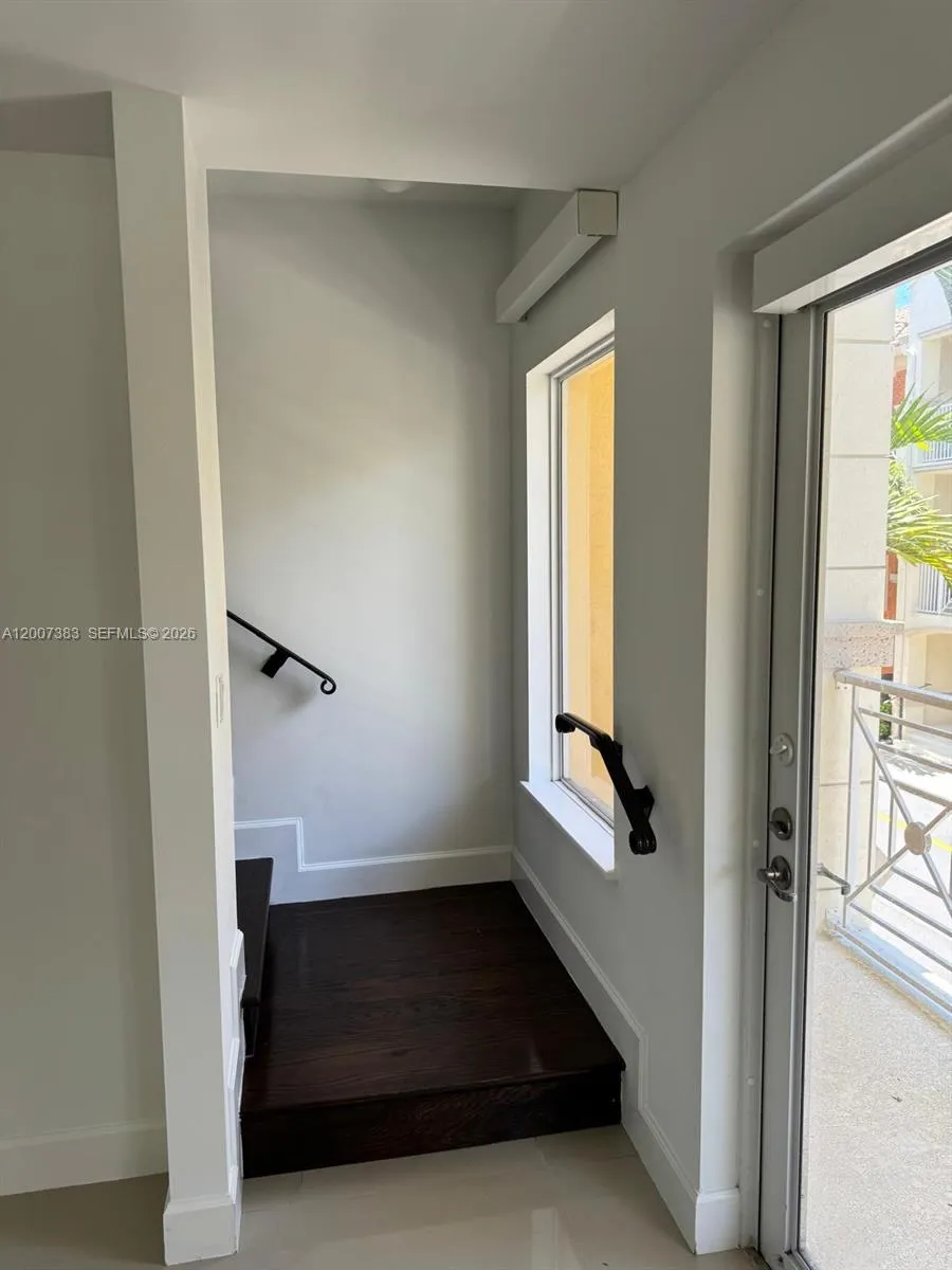 18421 NE 27th Ct, Aventura FL 33160