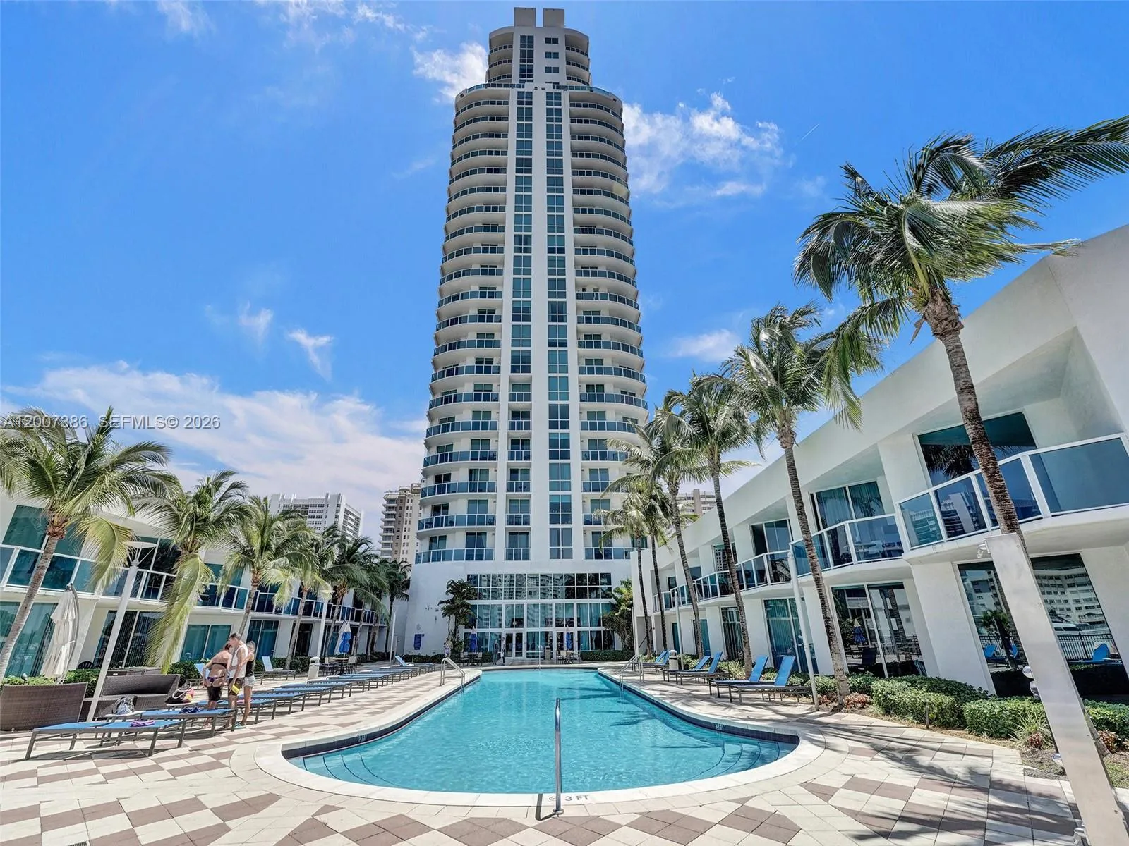 1945 S Ocean Dr # 2101, Hallandale Beach FL 33009