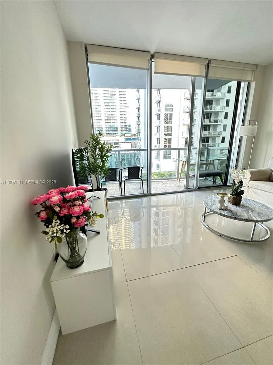 1050 Brickell Ave # 1504, Miami FL 33131