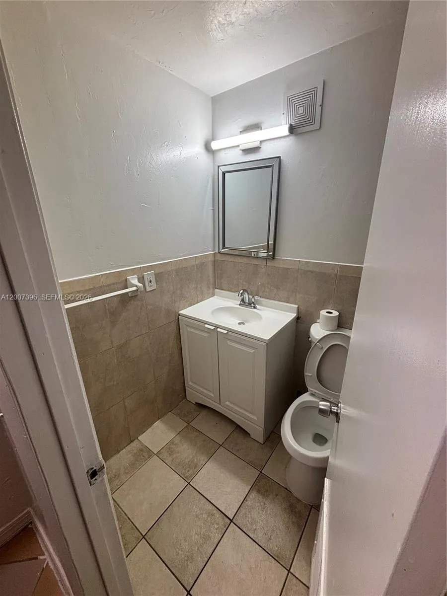 7841 Johnson St # 123, Pembroke Pines FL 33024