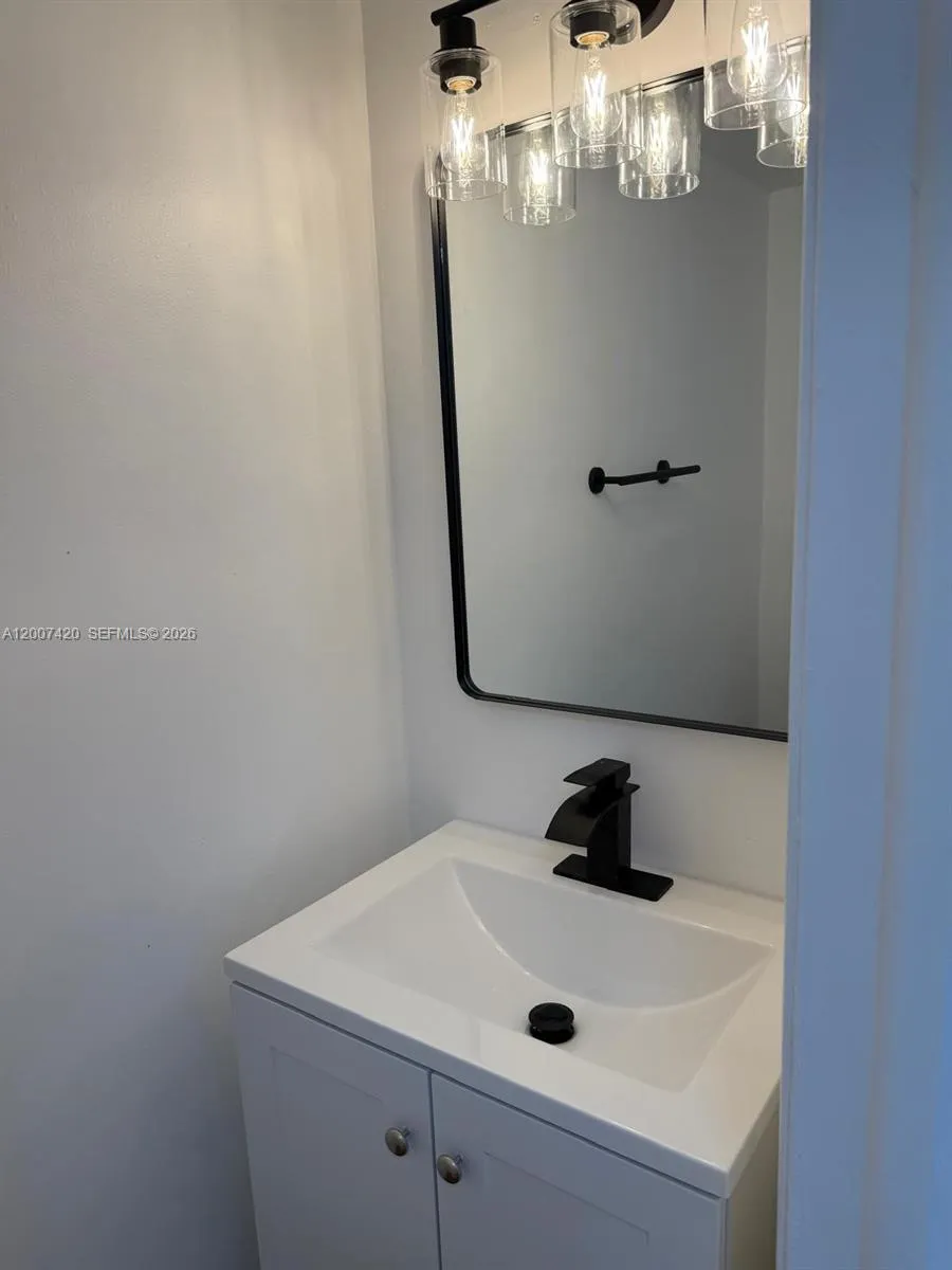 4163 SW 66th Ter # 108, Davie FL 33314