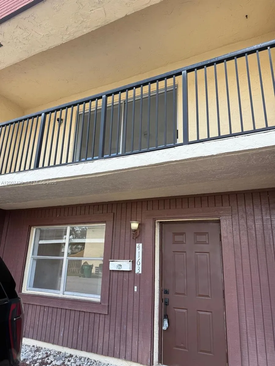 4163 SW 66th Ter # 108, Davie FL 33314