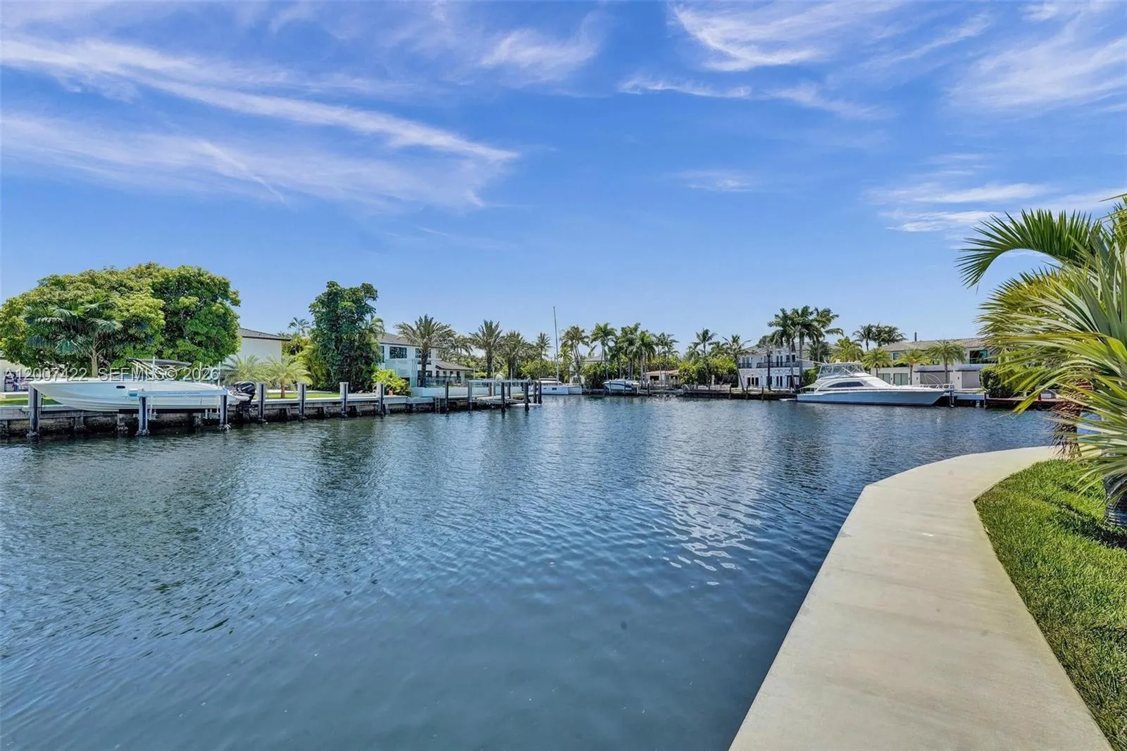 455 Paradise Isle Blvd # 104, Hallandale Beach FL 33009