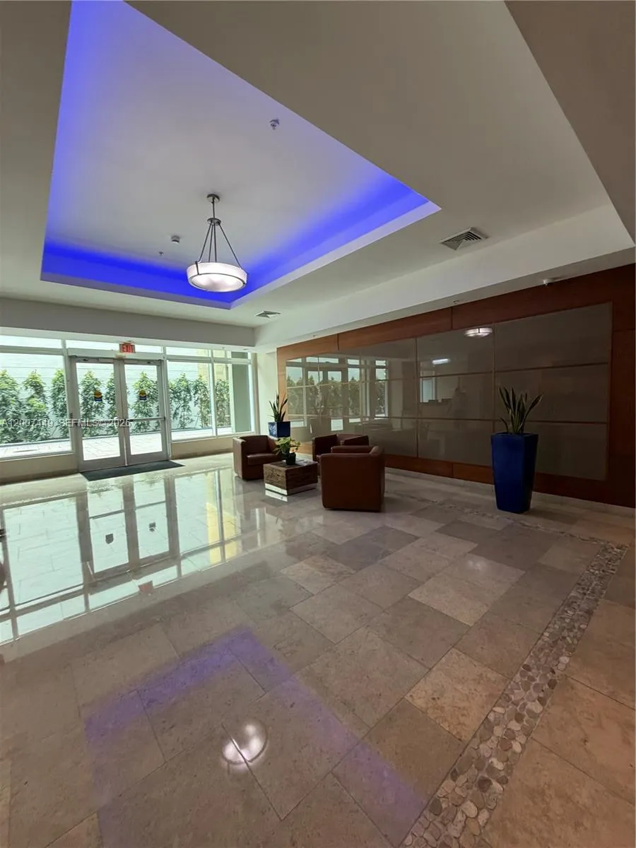 3180 SW 22nd Ter # 302, Miami FL 33145