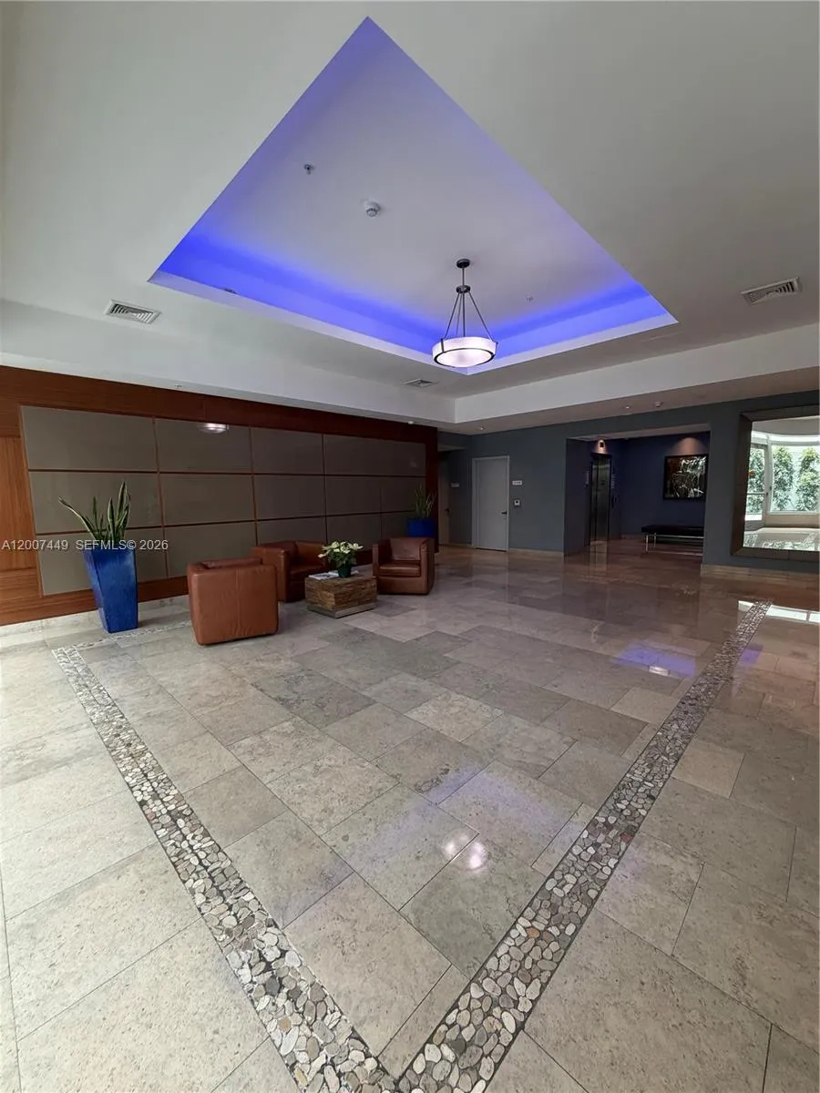 3180 SW 22nd Ter # 302, Miami FL 33145