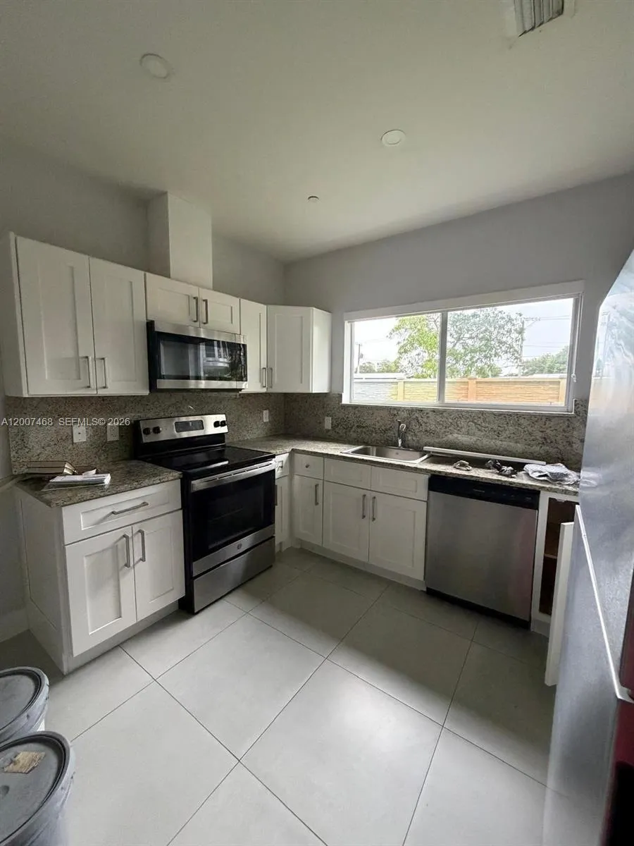 381 E 50th St # 1, Hialeah FL 33013