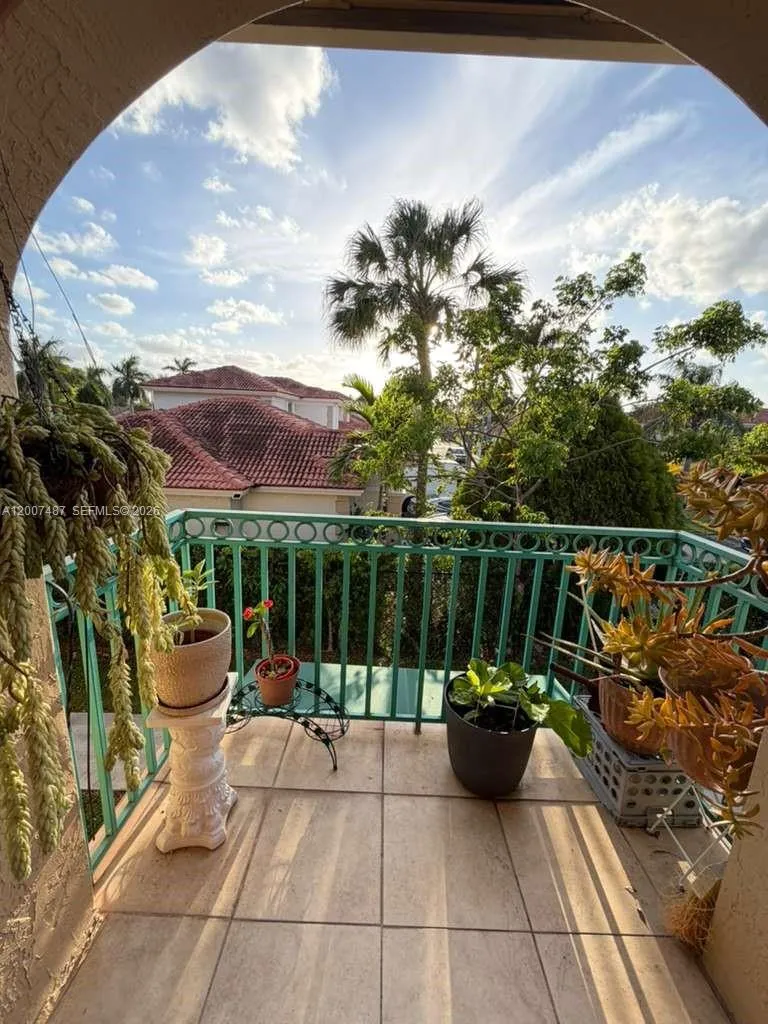 7265 NW 173rd Dr # 7, Hialeah FL 33015