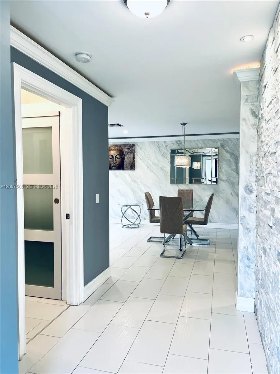 500 Crosswinds Dr # A1, Green Acres FL 33413