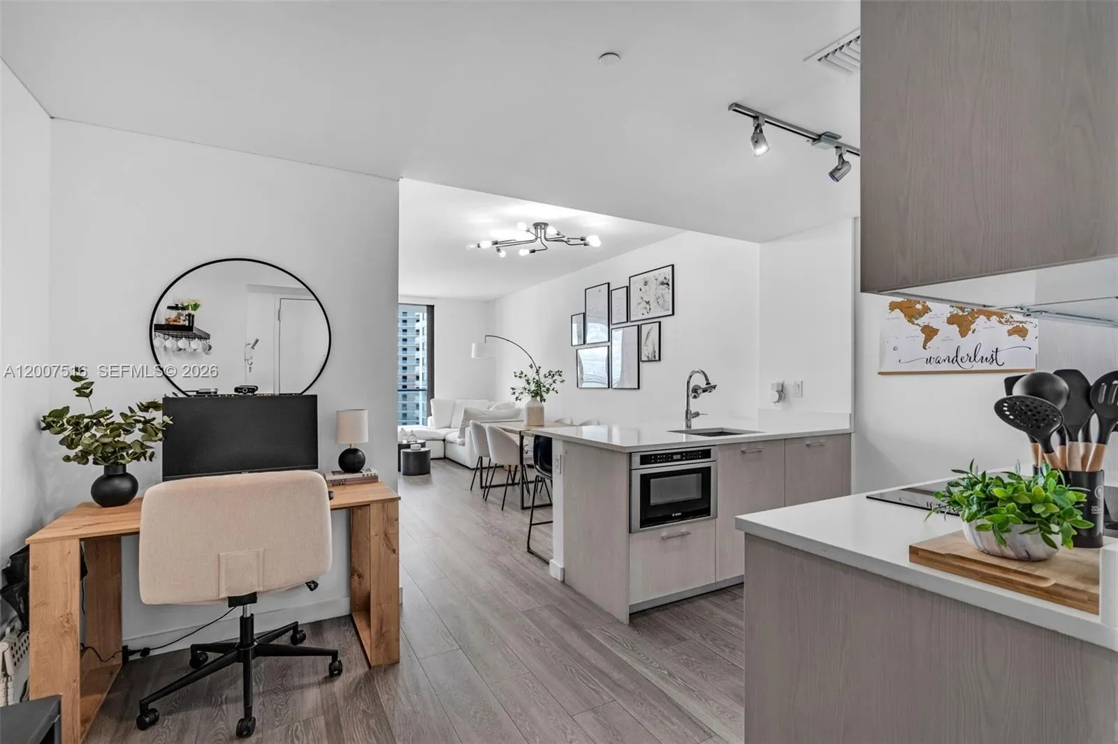 501 NE 31st St # 3704, Miami FL 33137