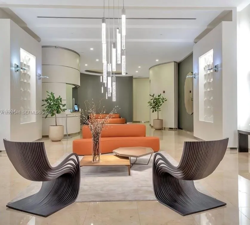 9066 SW 73rd Ct # 1703, Miami FL 33156