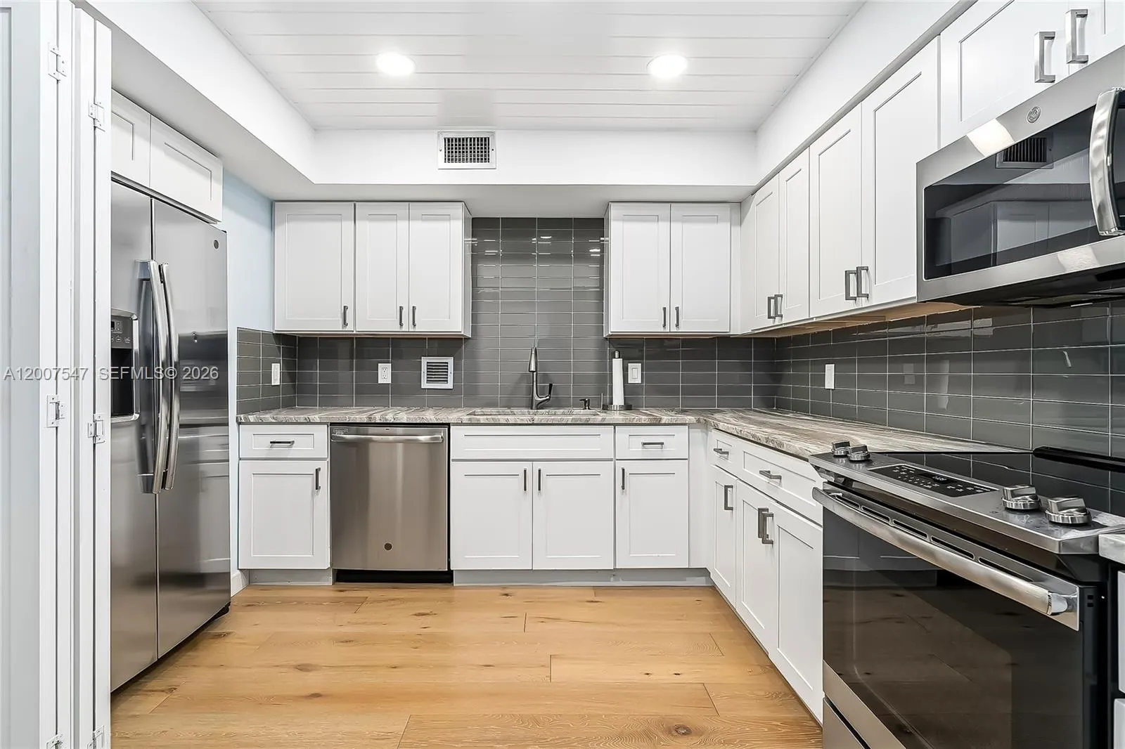 2808 N 46th Ave # E549, Hollywood FL 33021