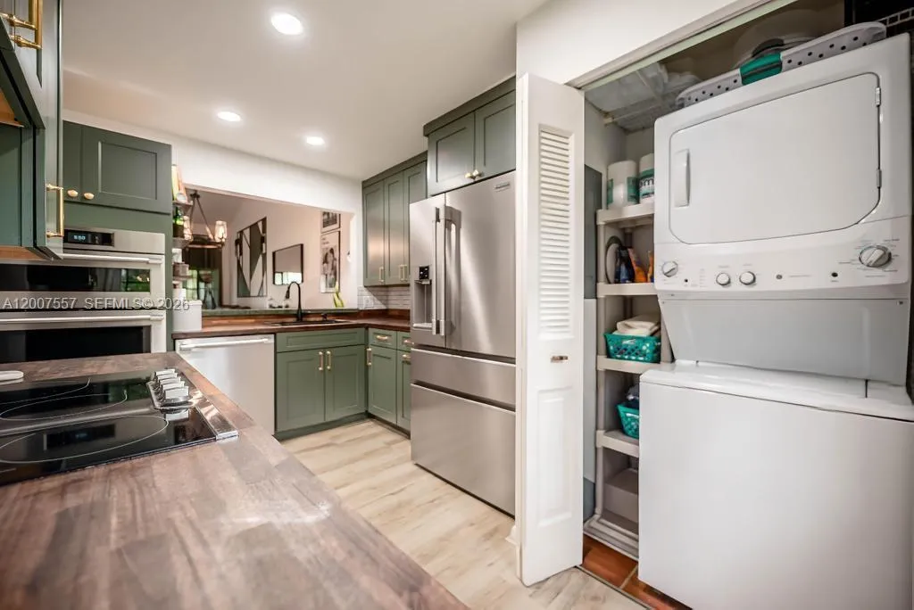 1815 Tamarind Ln, Coconut Creek FL 33063