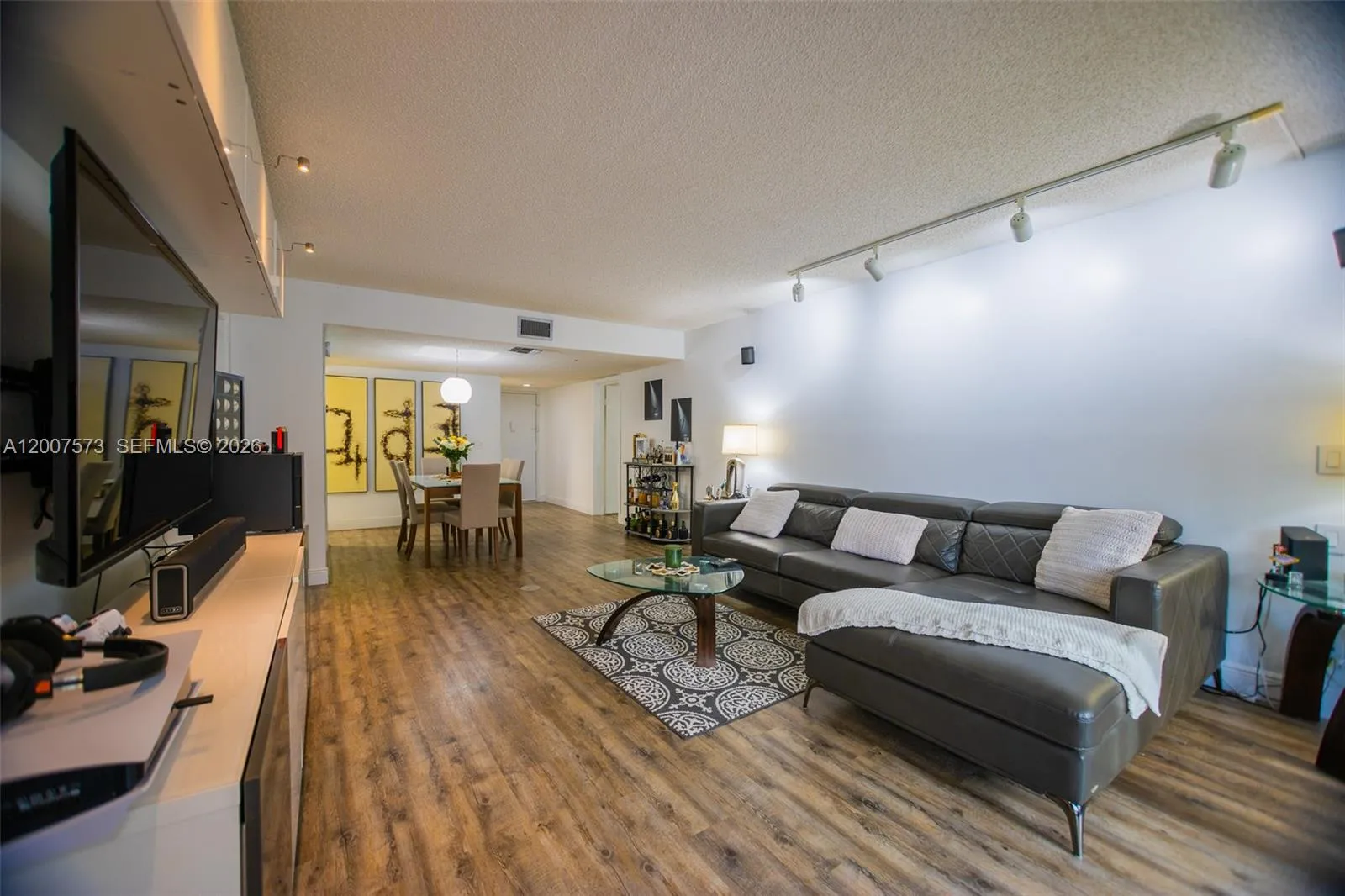 16100 Golf Club Rd # 202, Weston FL 33326