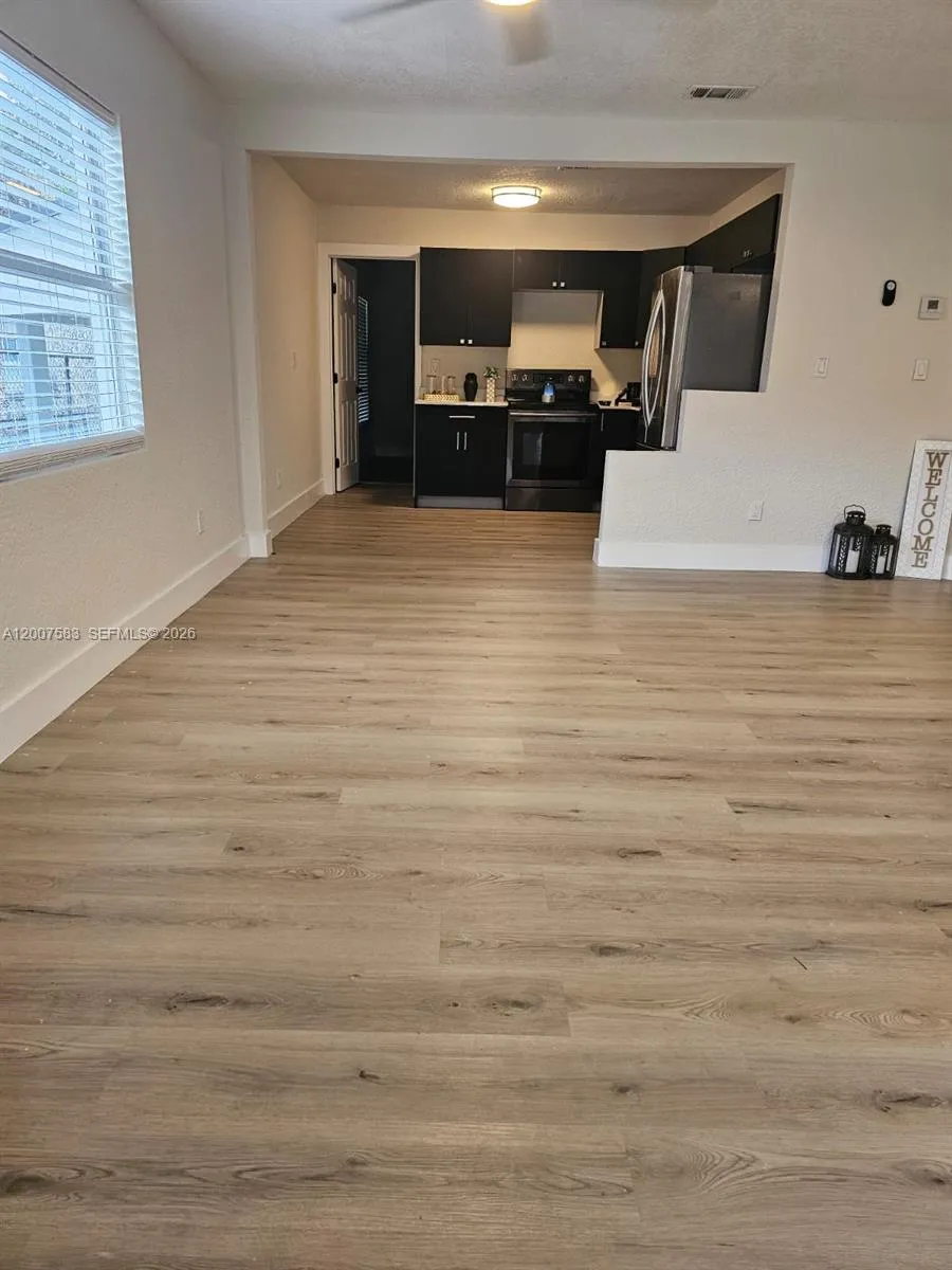 1865 NW 45th St # 1, Miami FL 33142