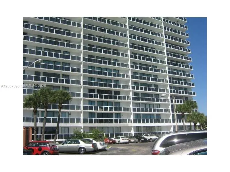 20515 E Country Club Dr # 2143, Aventura FL 33180