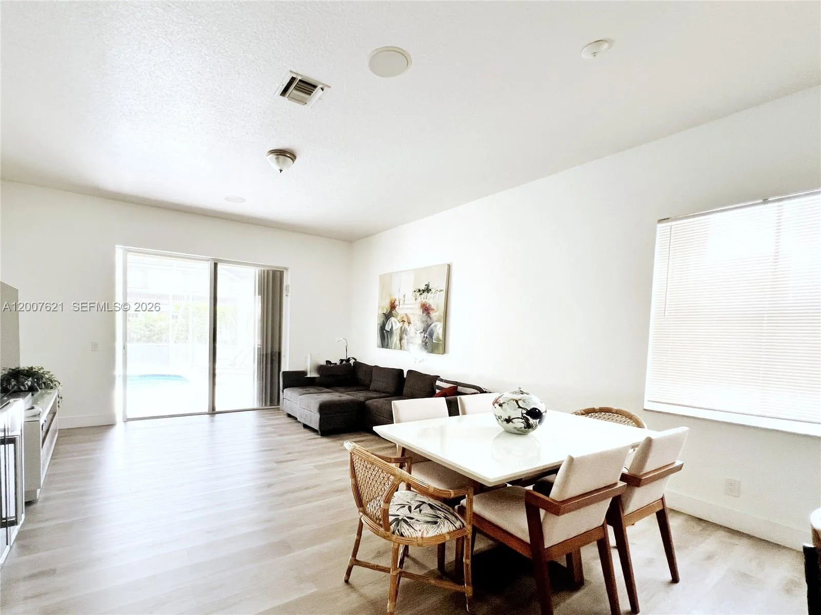 1901 Cedar Ct, Weston FL 33327