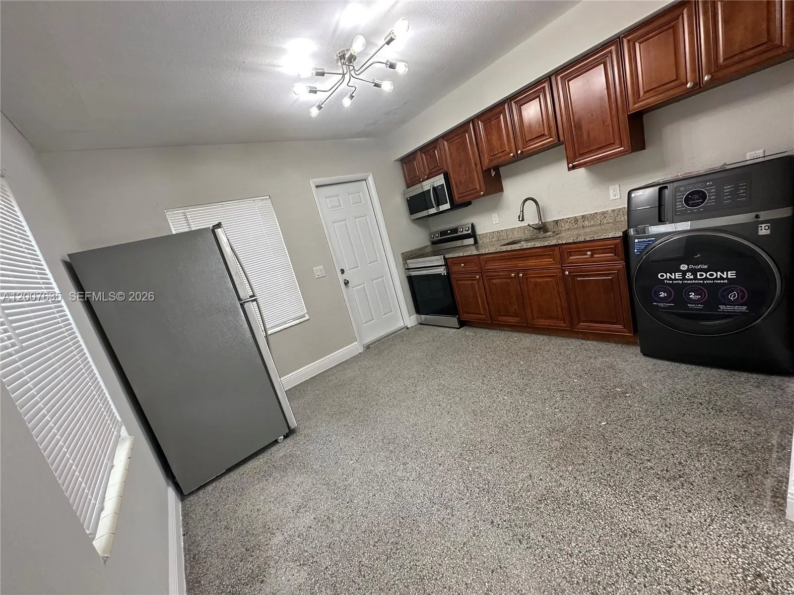 1140 NE 1st Ave # 1140, Fort Lauderdale FL 33304