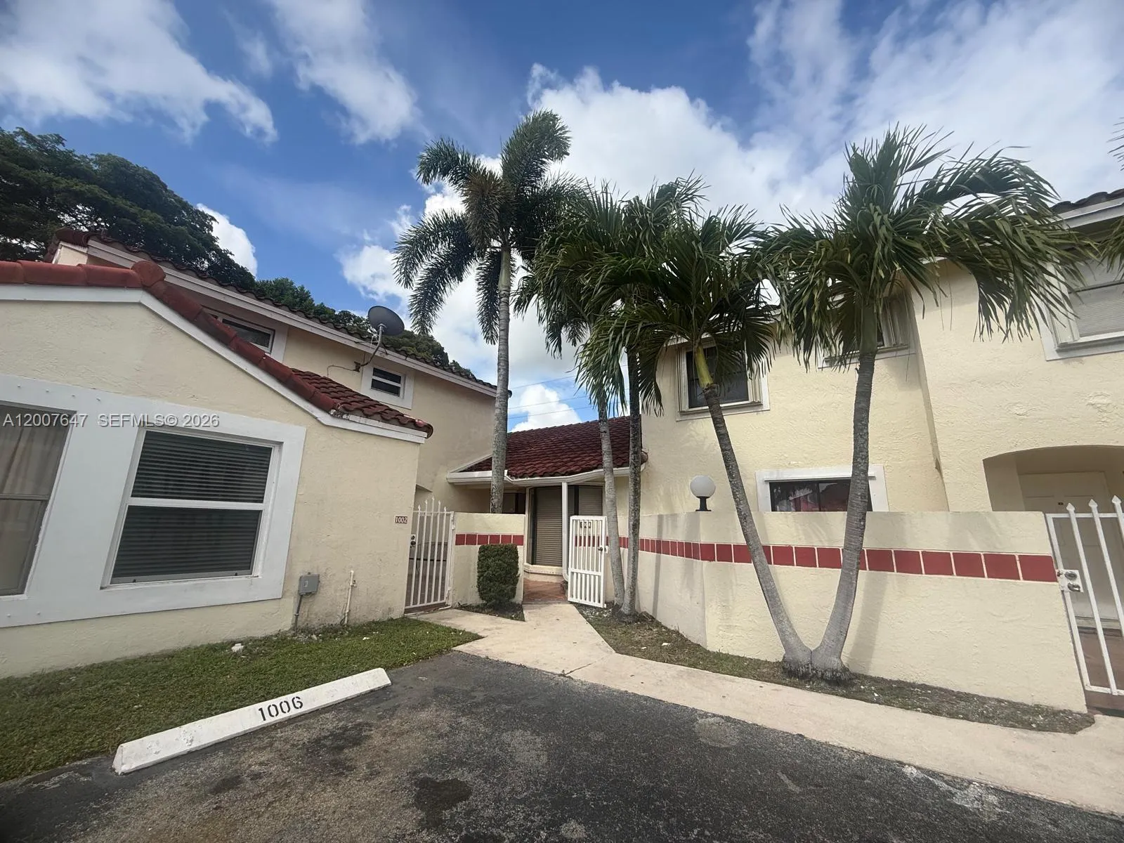 1004 San Remo Cir, Homestead FL 33035