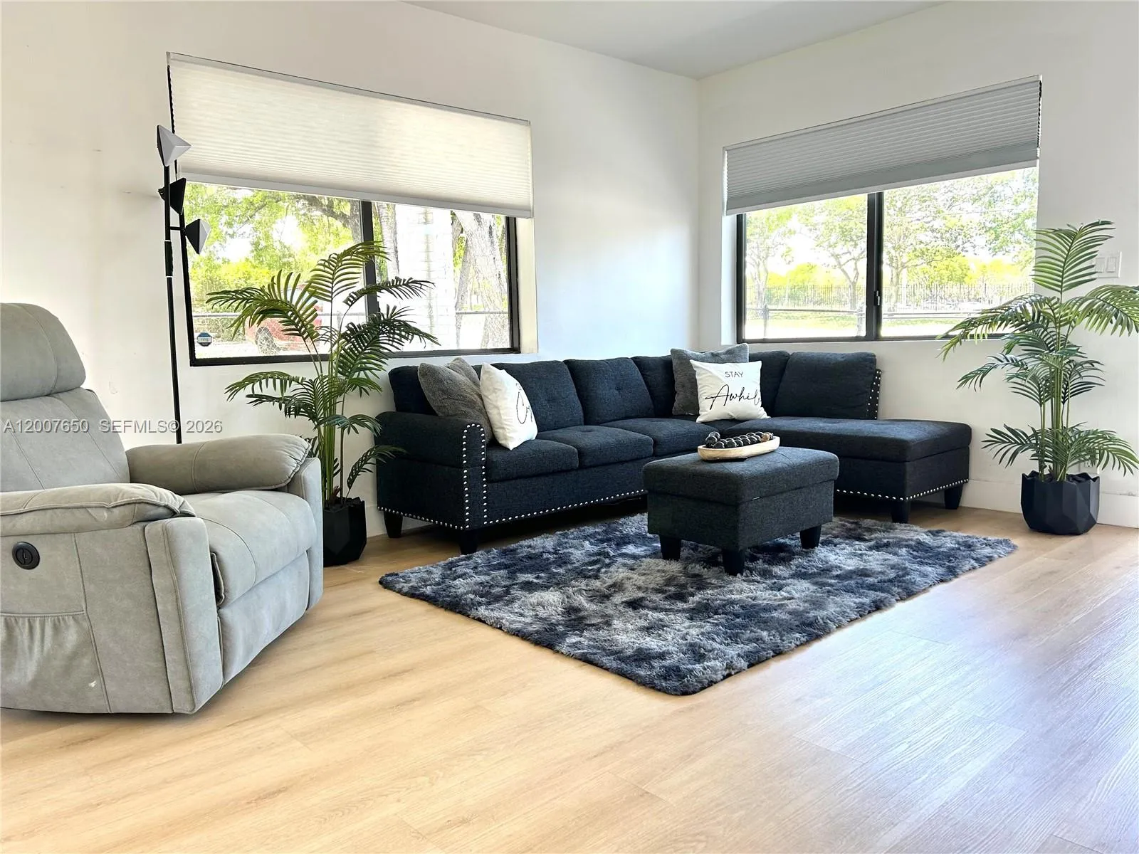 808 45th St, West Palm Beach FL 33407