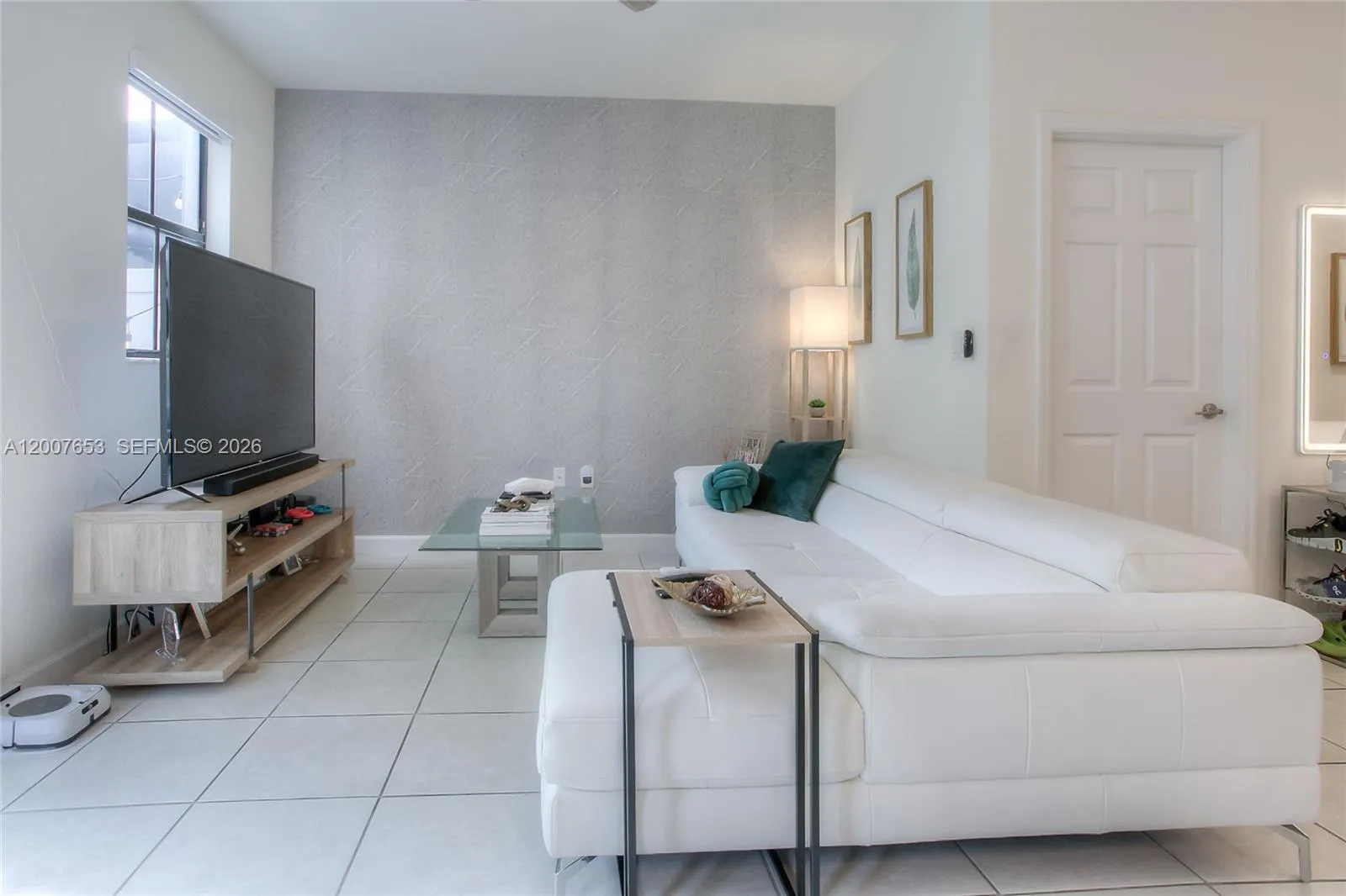 11017 W 33rd Way, Hialeah FL 33018