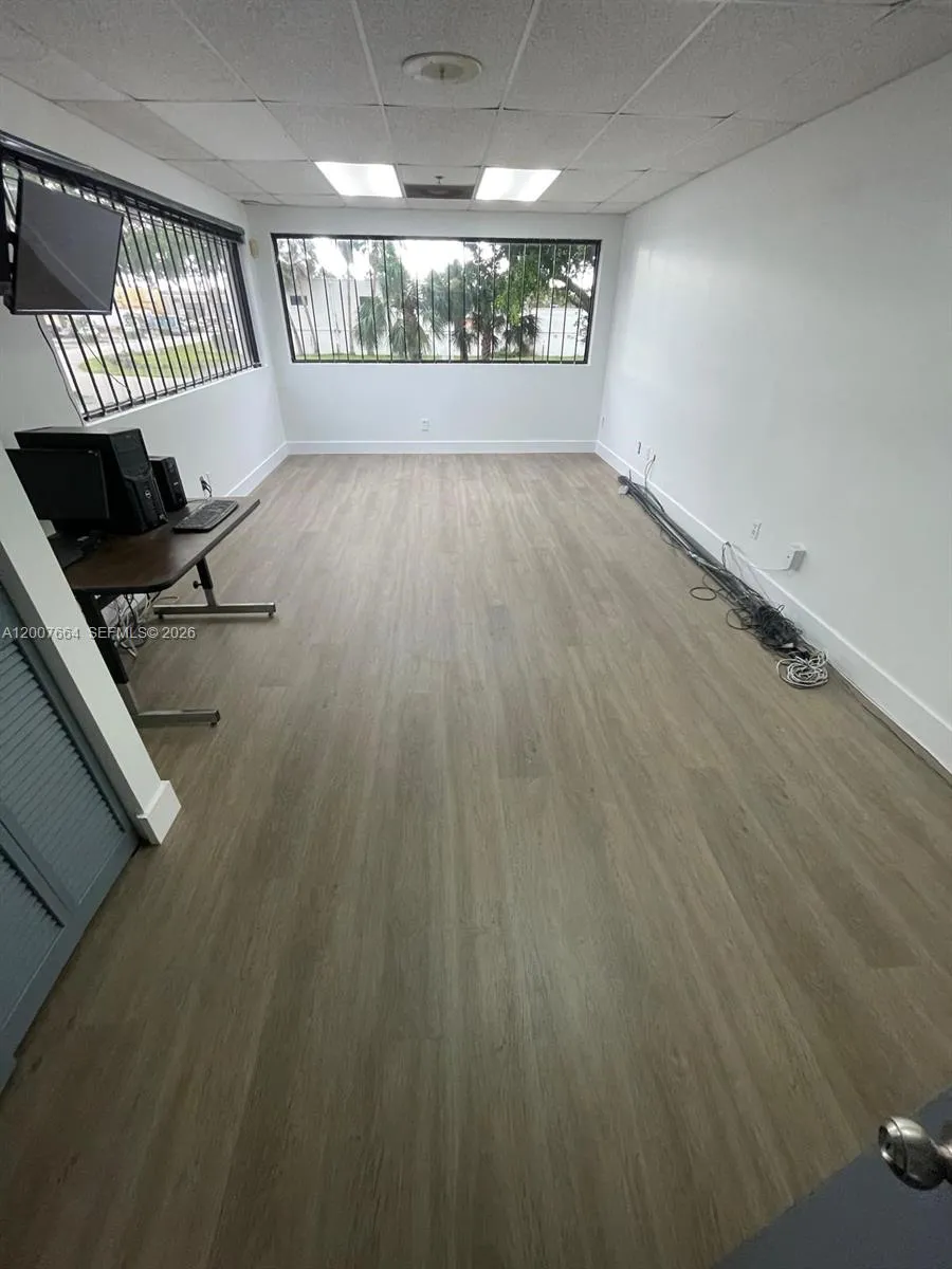 9387 NW 13th St # 7, Doral FL 33172