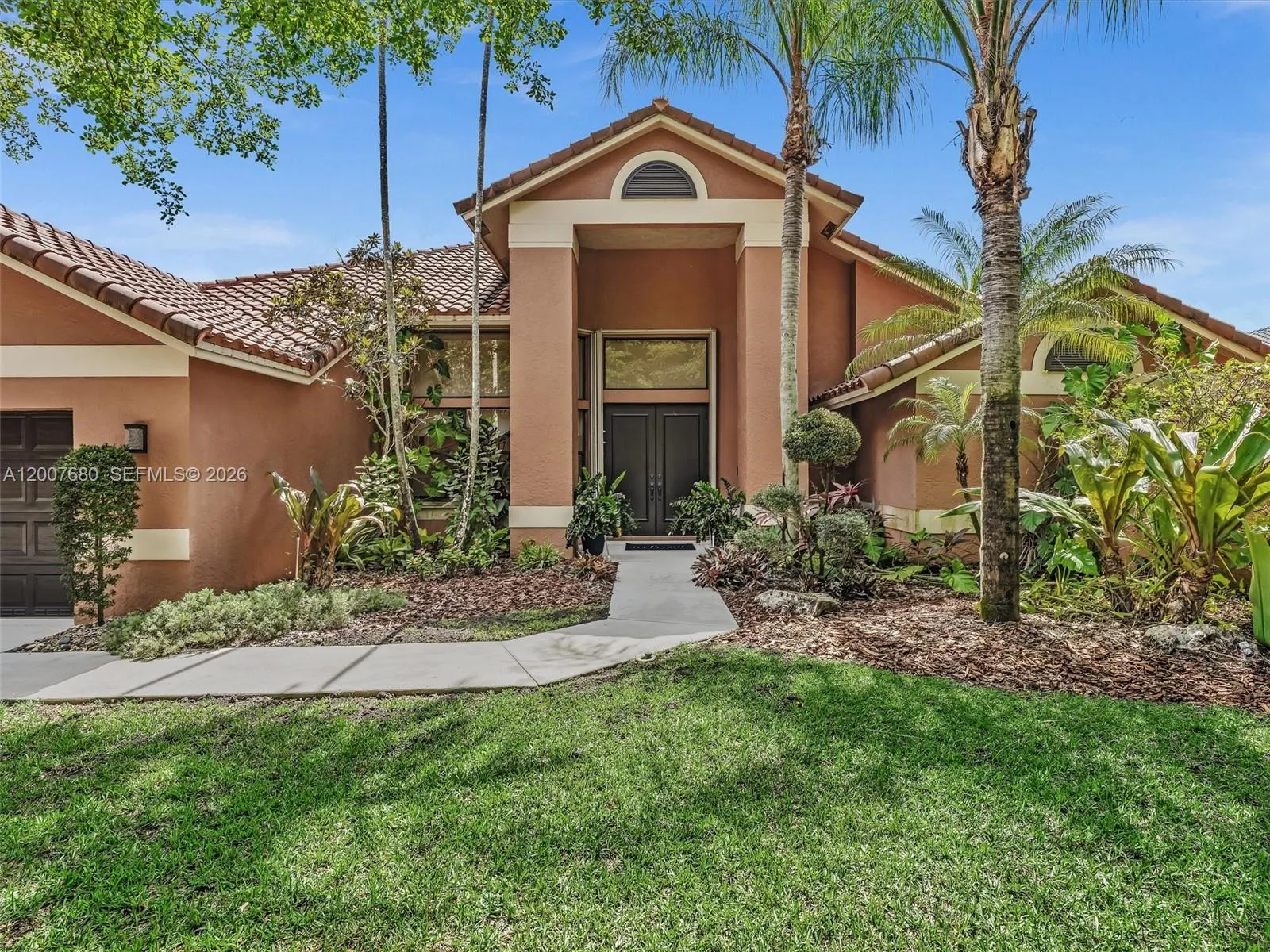 1080 Creekford Dr, Weston FL 33326