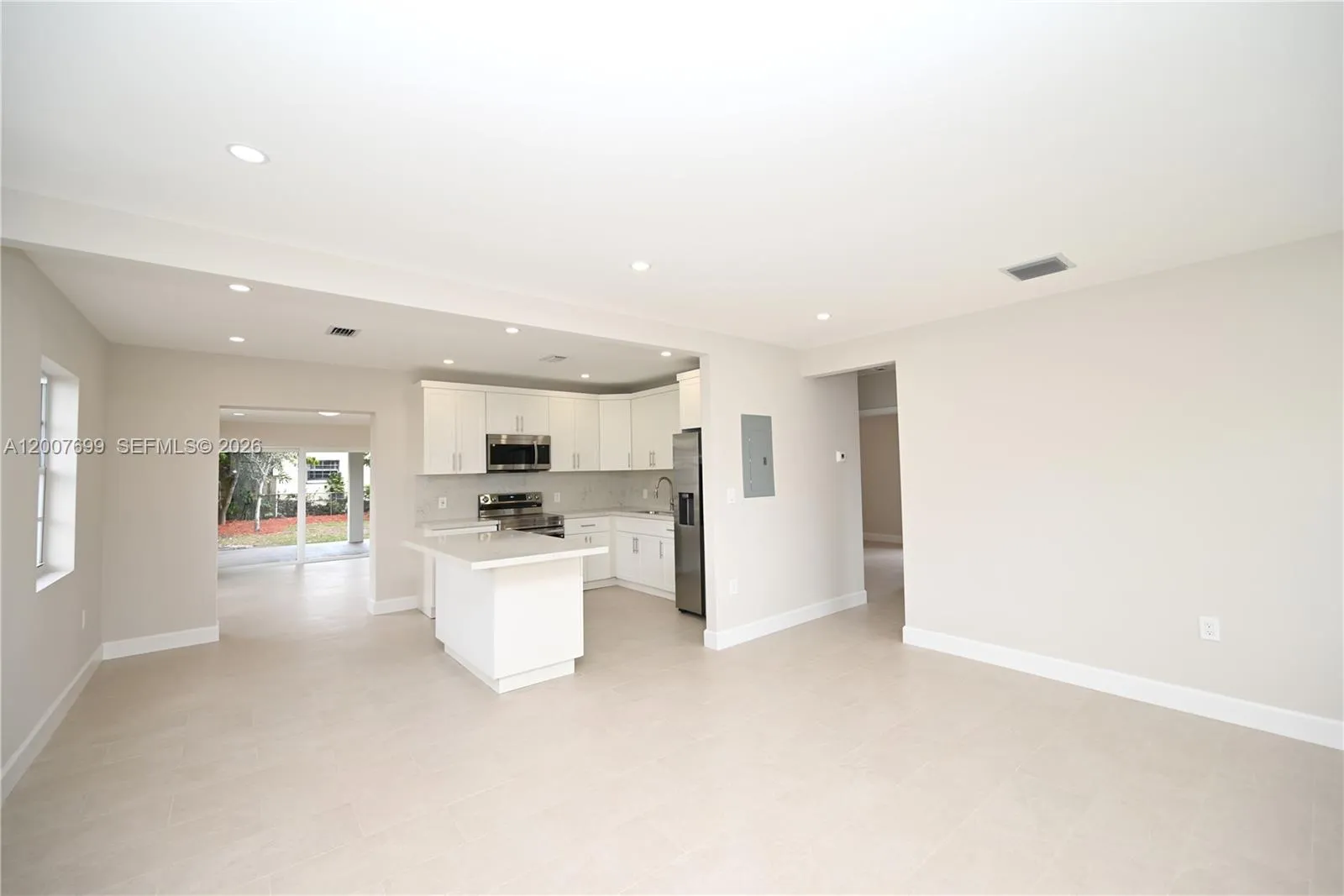 6615 SW 4th St, Miami FL 33144