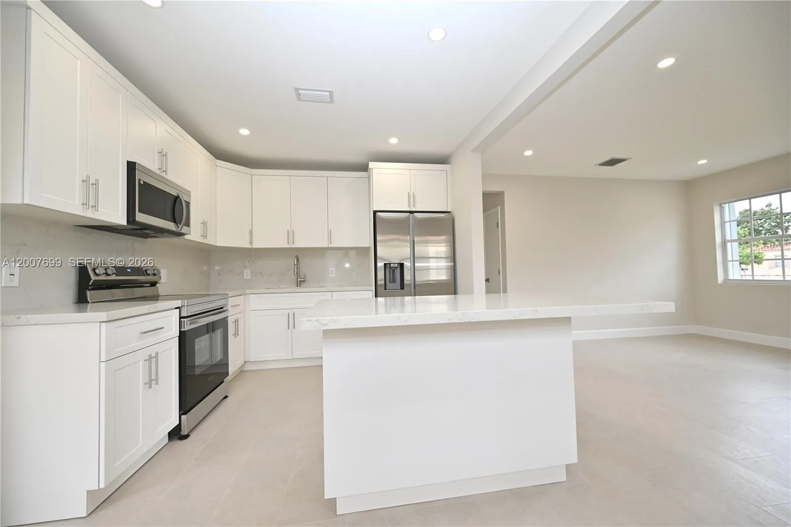 6615 SW 4th St, Miami FL 33144