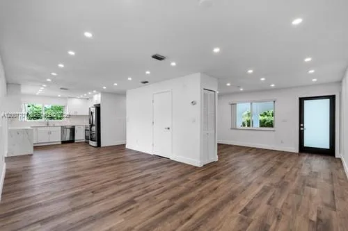 13770 SW 192nd St, Miami FL 33177